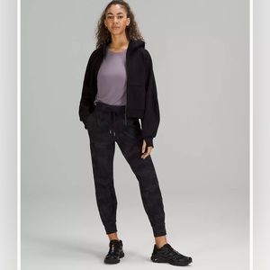 Lululemon Rulu High-Rise Cropped Joggers in Black Camo 🤩😍 Size 8, NWOT